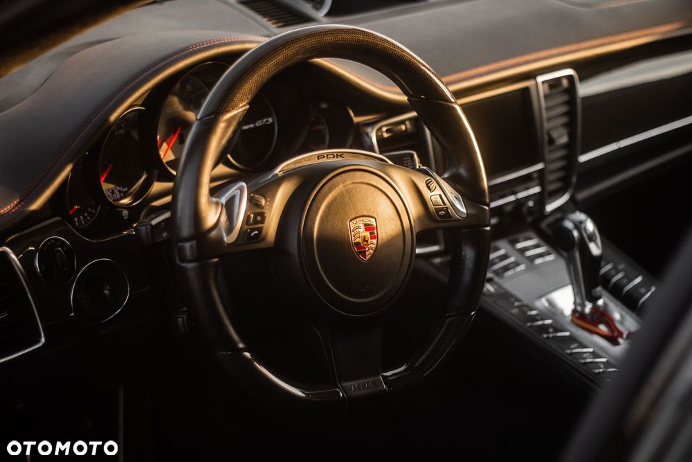 Porsche Panamera - 13