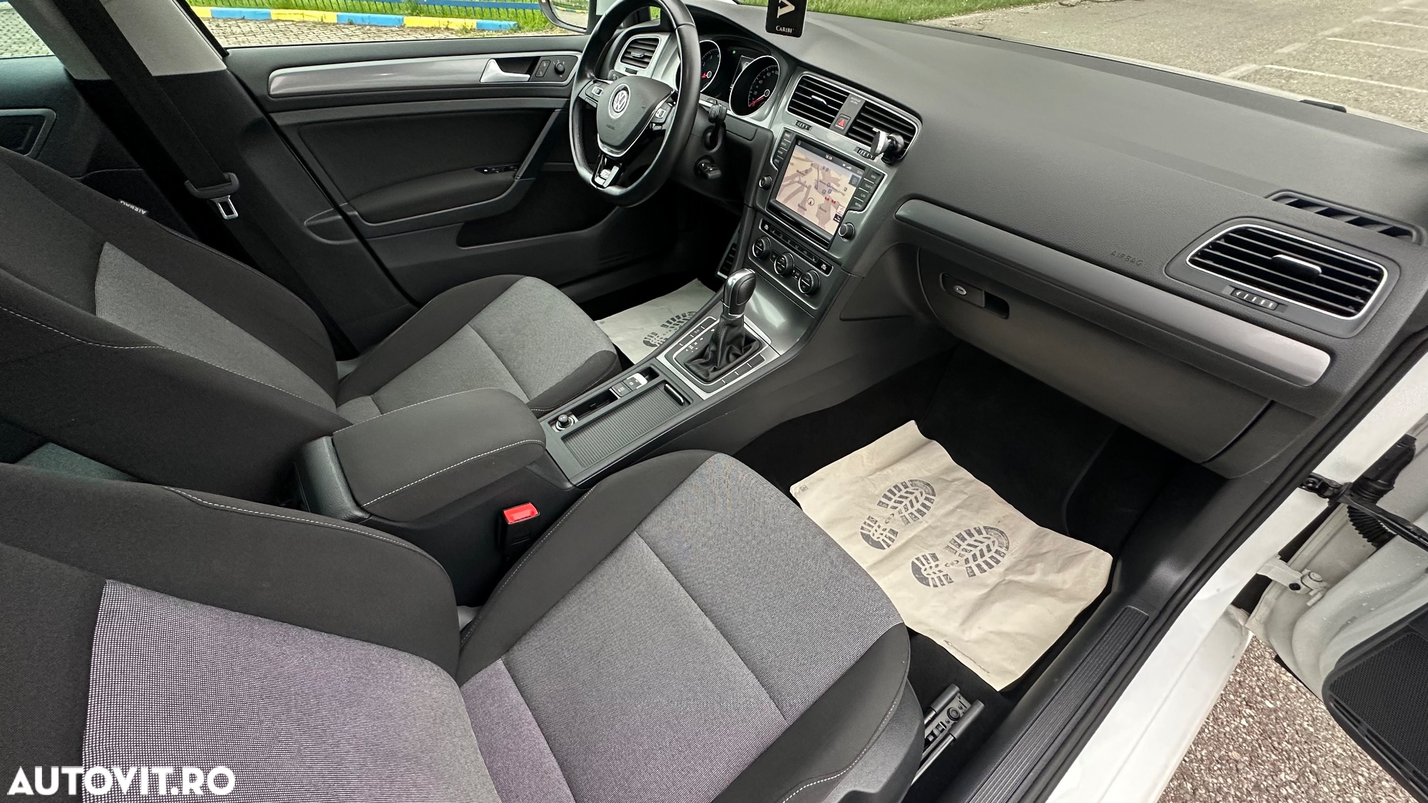 Volkswagen Golf 1.4 TSI BlueMotion Technology DSG Highline - 31