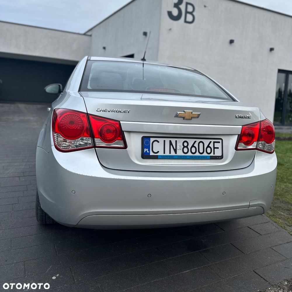 Chevrolet Cruze 1.8 LT - 3