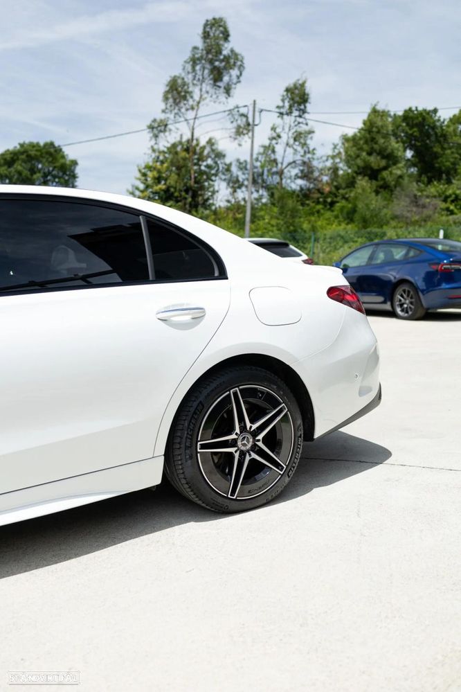 Mercedes-Benz C 300 e AMG Line - 15
