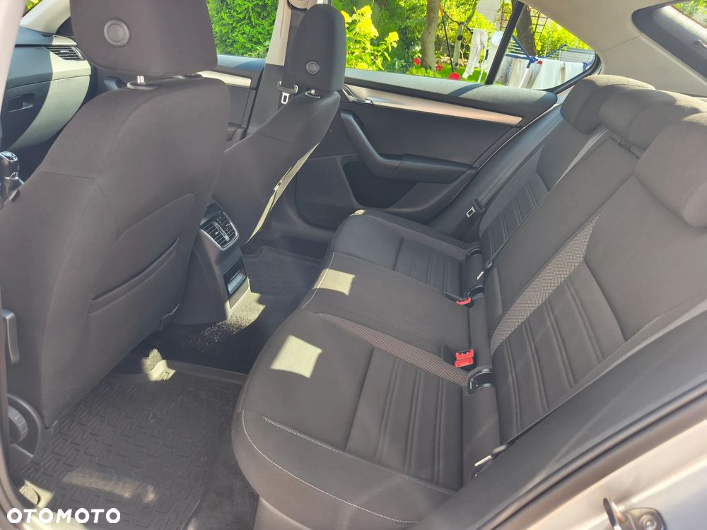 Skoda Octavia 1.6 TDI SCR Ambition - 16