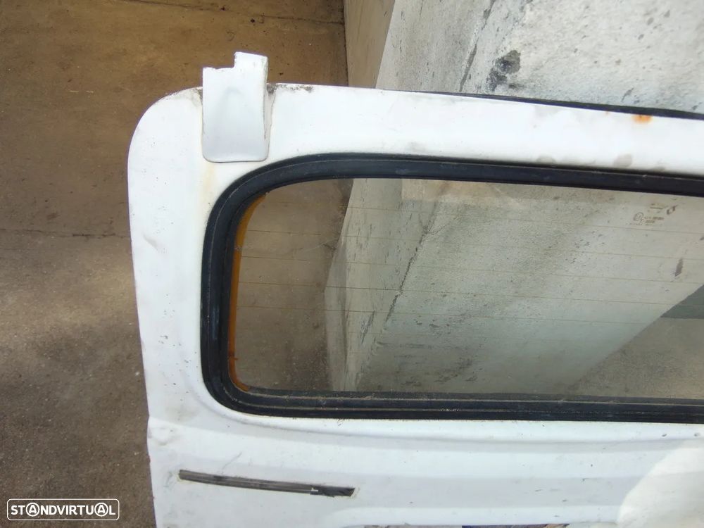 Renault 4L tampa mala - 3