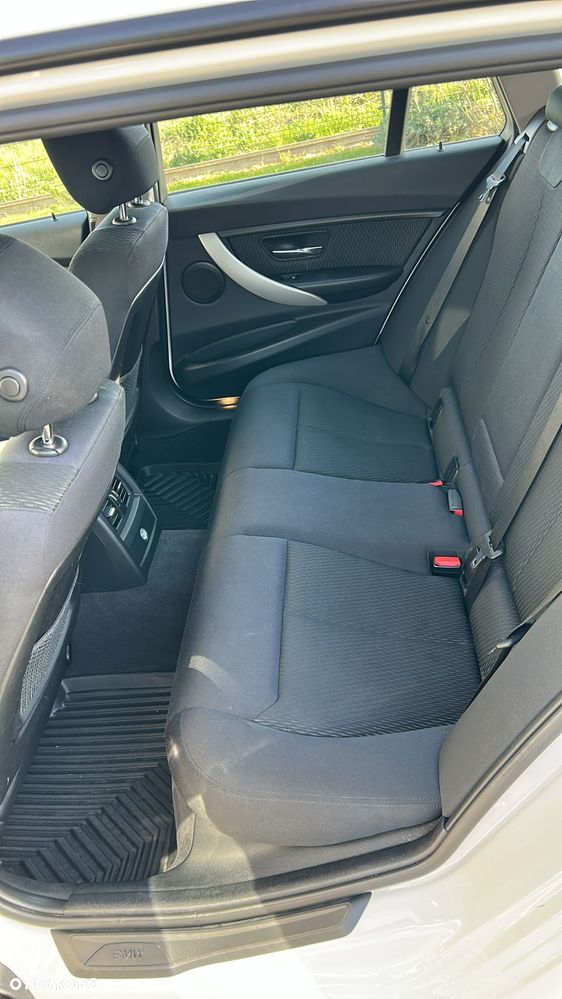 BMW Seria 3 316d EU6 - 9