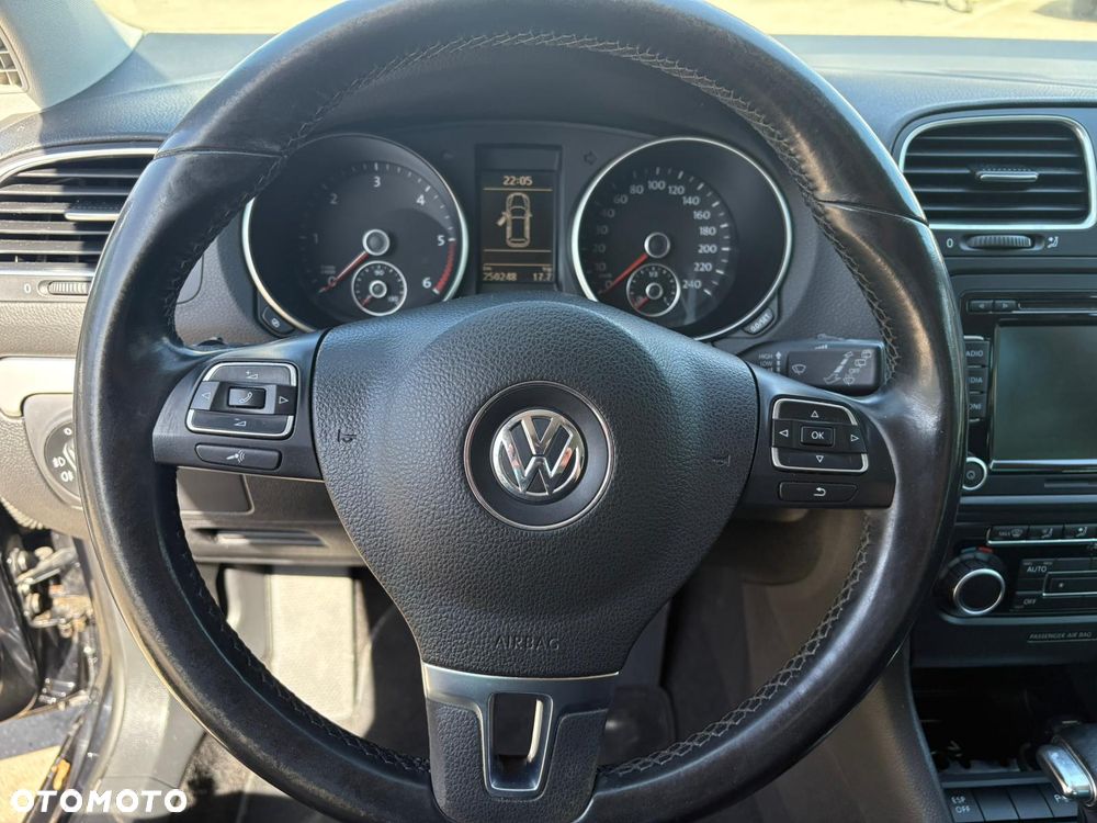 Volkswagen Golf 2.0 TDI DPF DSG Highline - 15