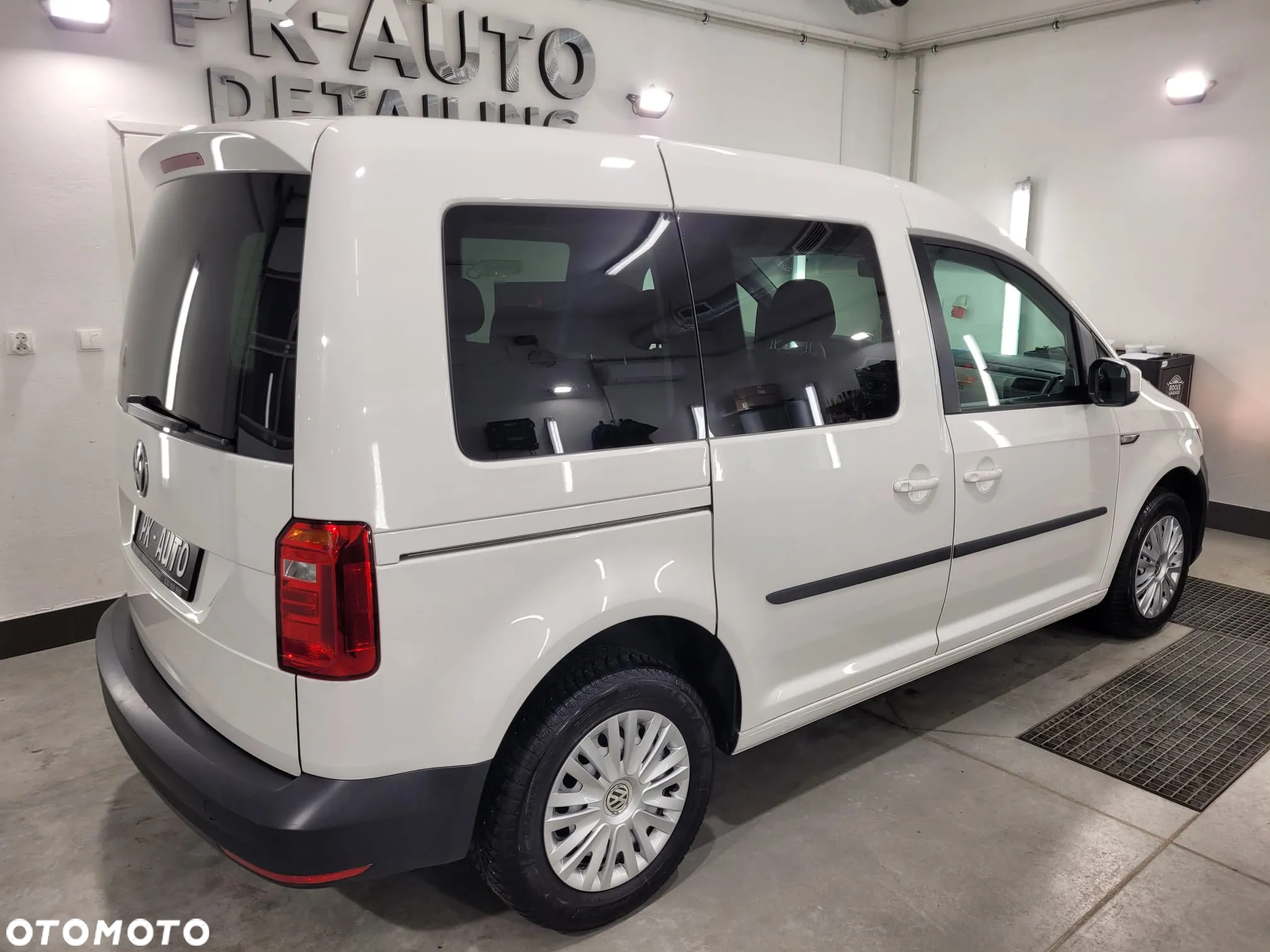 Volkswagen Caddy 2.0 TDI (5-Si.) Conceptline - 6