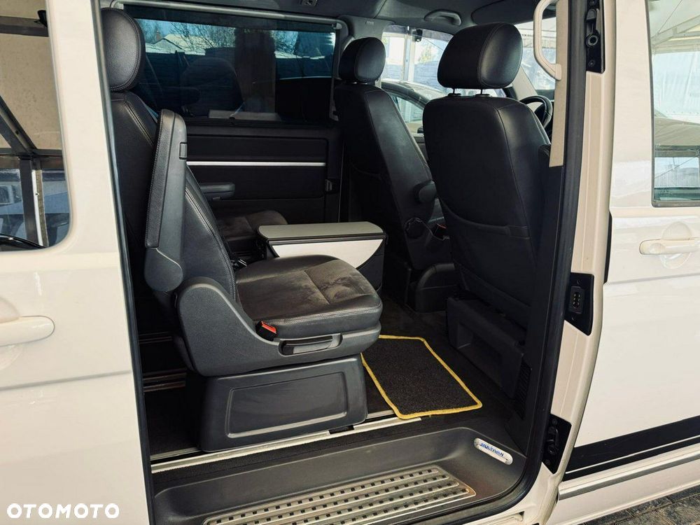 Volkswagen Multivan - 36