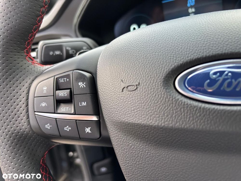 Ford Focus - 21