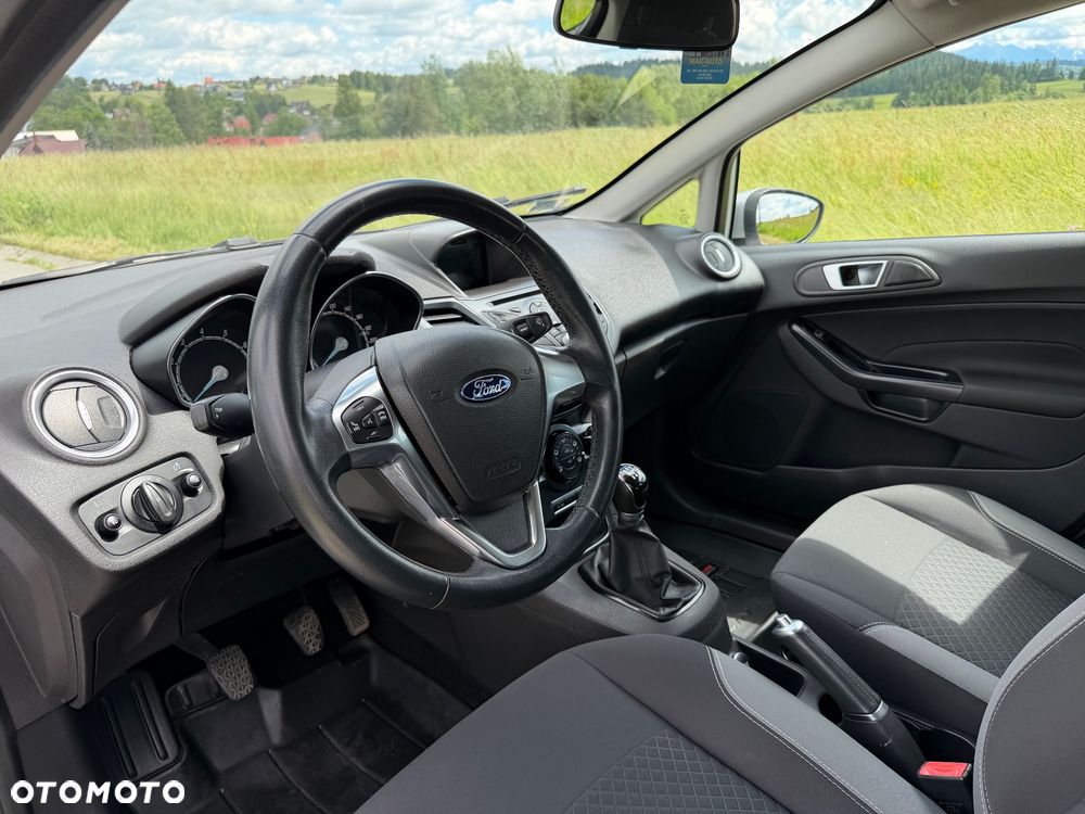 Ford Fiesta - 15