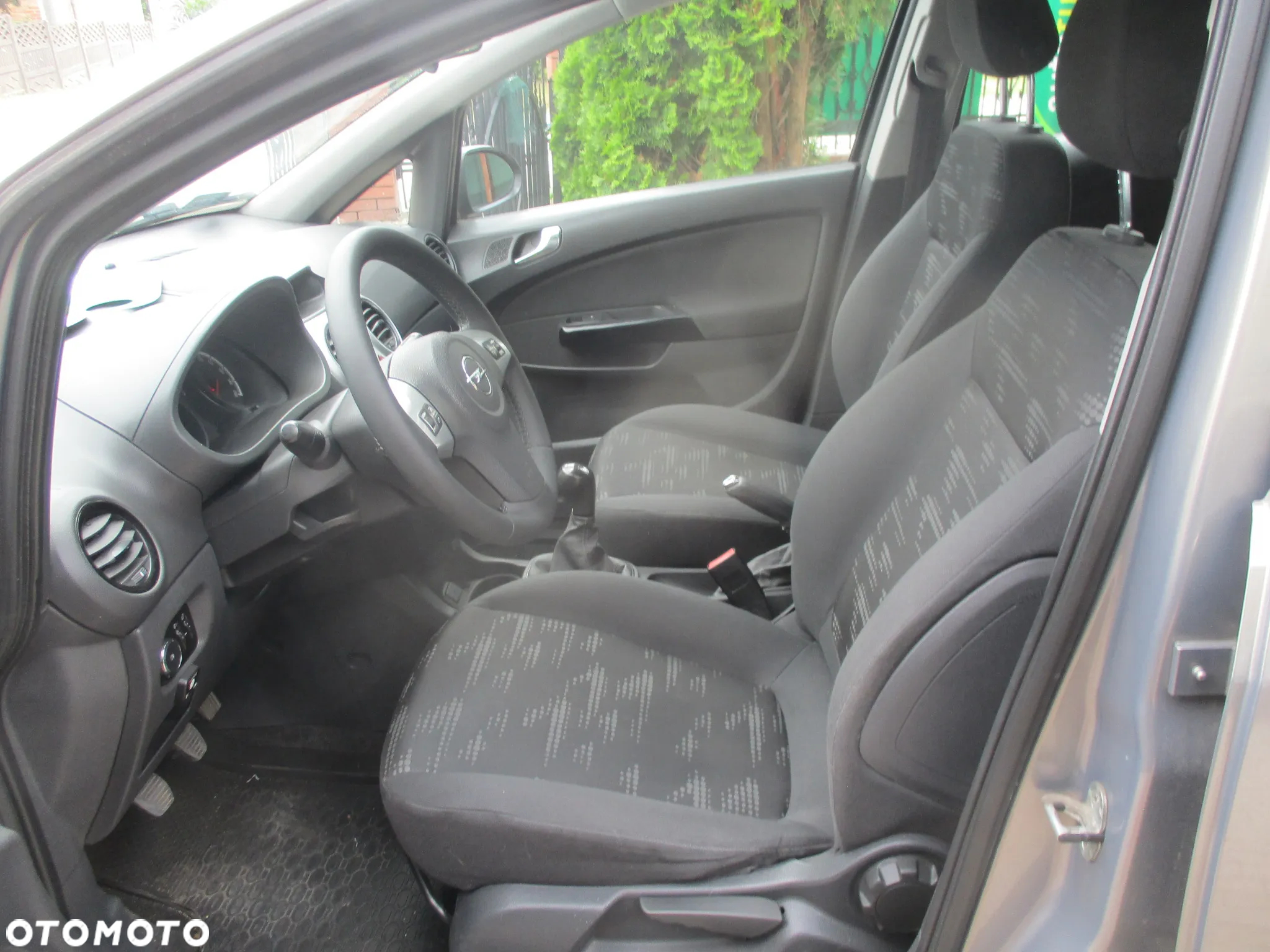 Opel Corsa 1.2 16V Edition / Active - 14