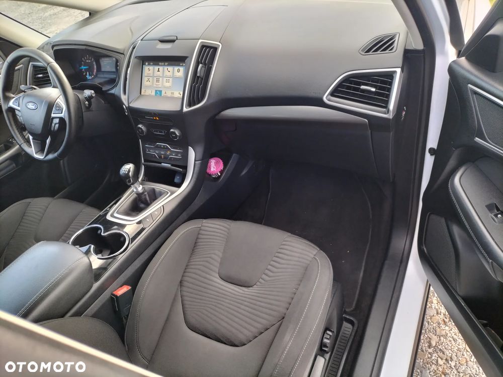 Ford S-Max - 21