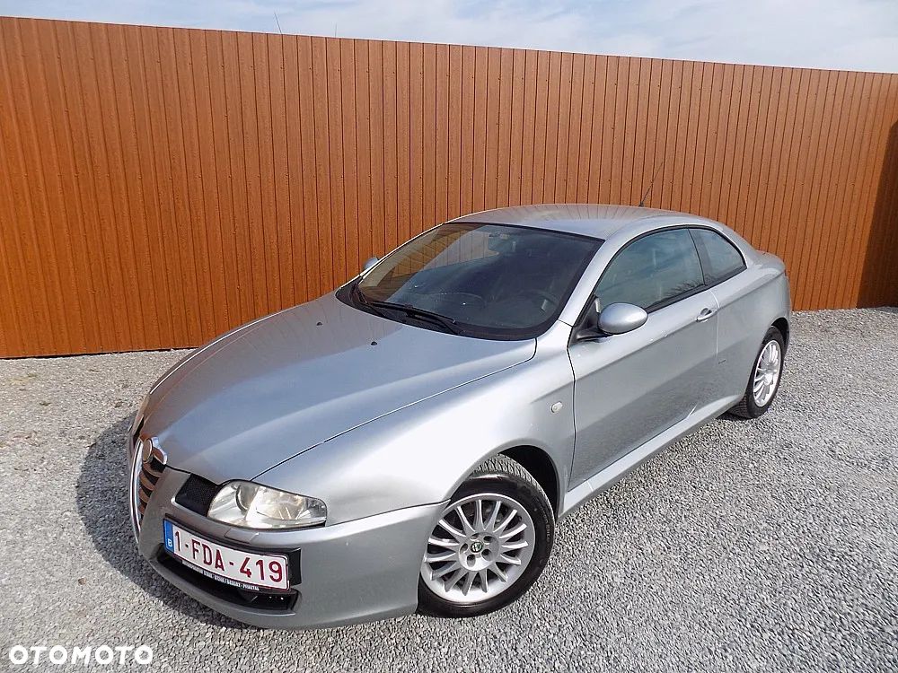 Alfa Romeo GT 1.9 JTD M-Jet Sportiva - 2
