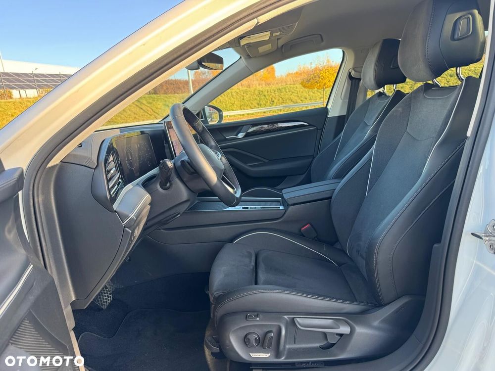 Volkswagen Passat Variant 2.0 TDI SCR Business Plus DSG - 10