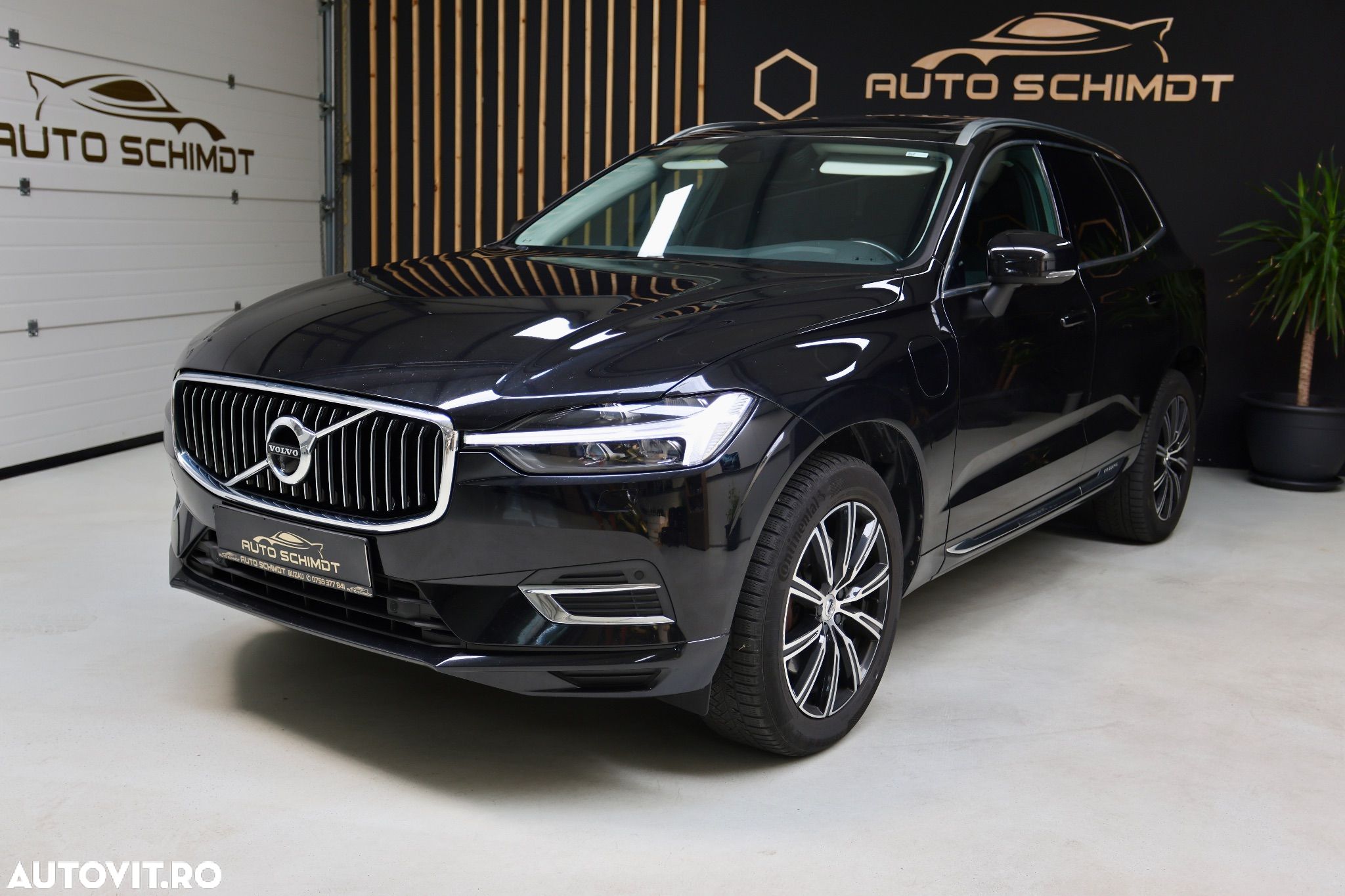 Volvo XC 60 Recharge T6 Twin Engine eAWD Inscription Expression - 1