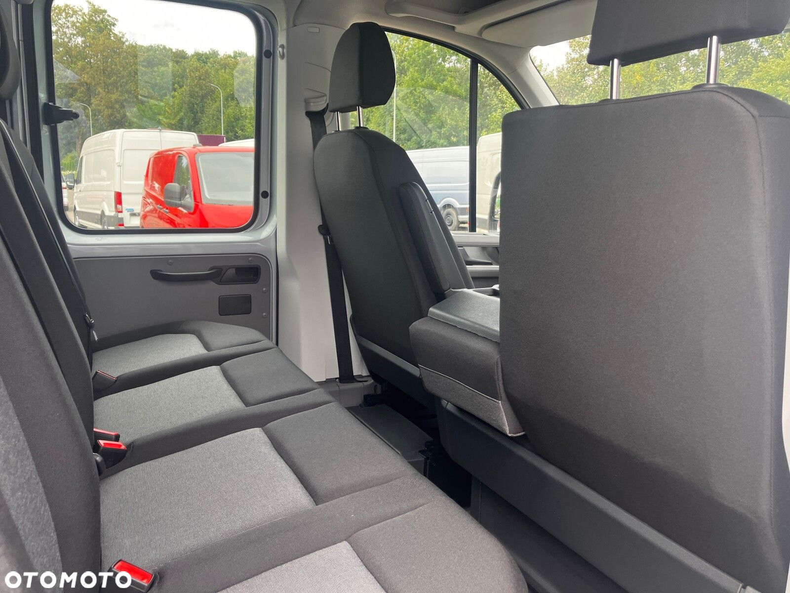 Volkswagen Crafter 35 2.0 TDI 177 KM DOKA - 12