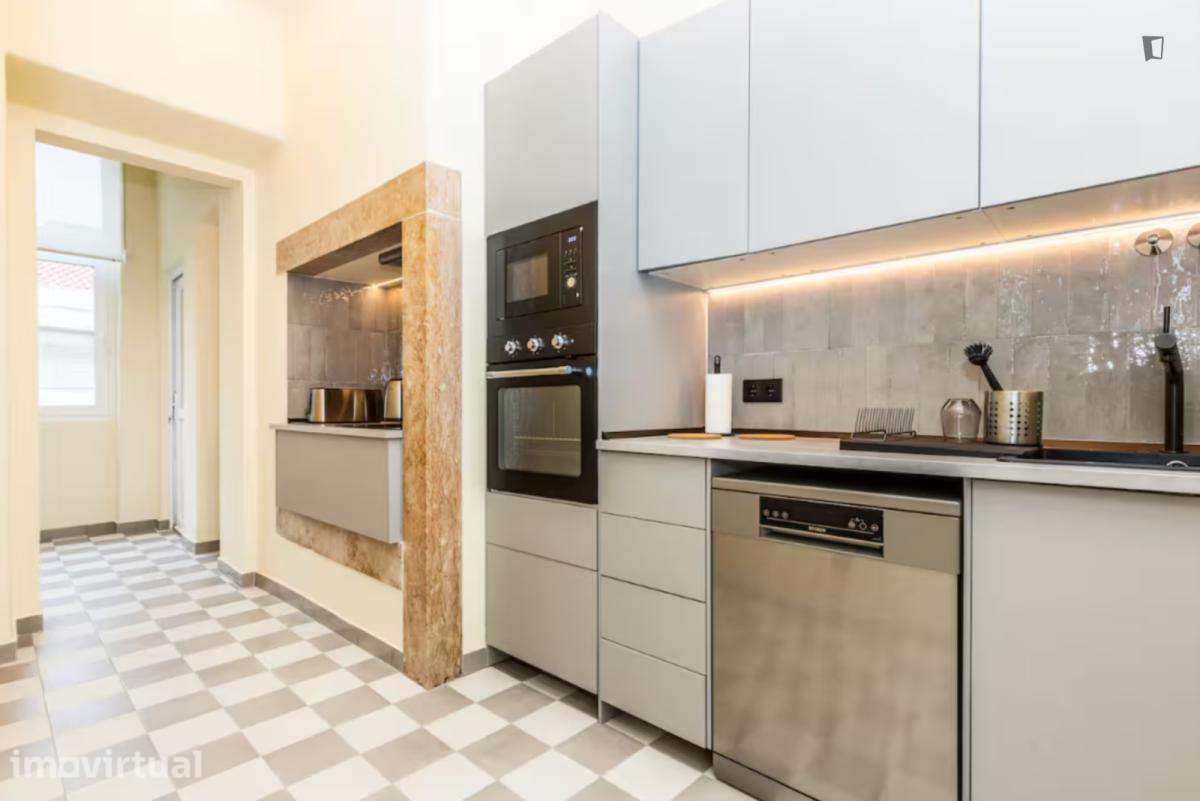 Quarto - localizado em Anjos Lisbon - Grande imagem: 3/22