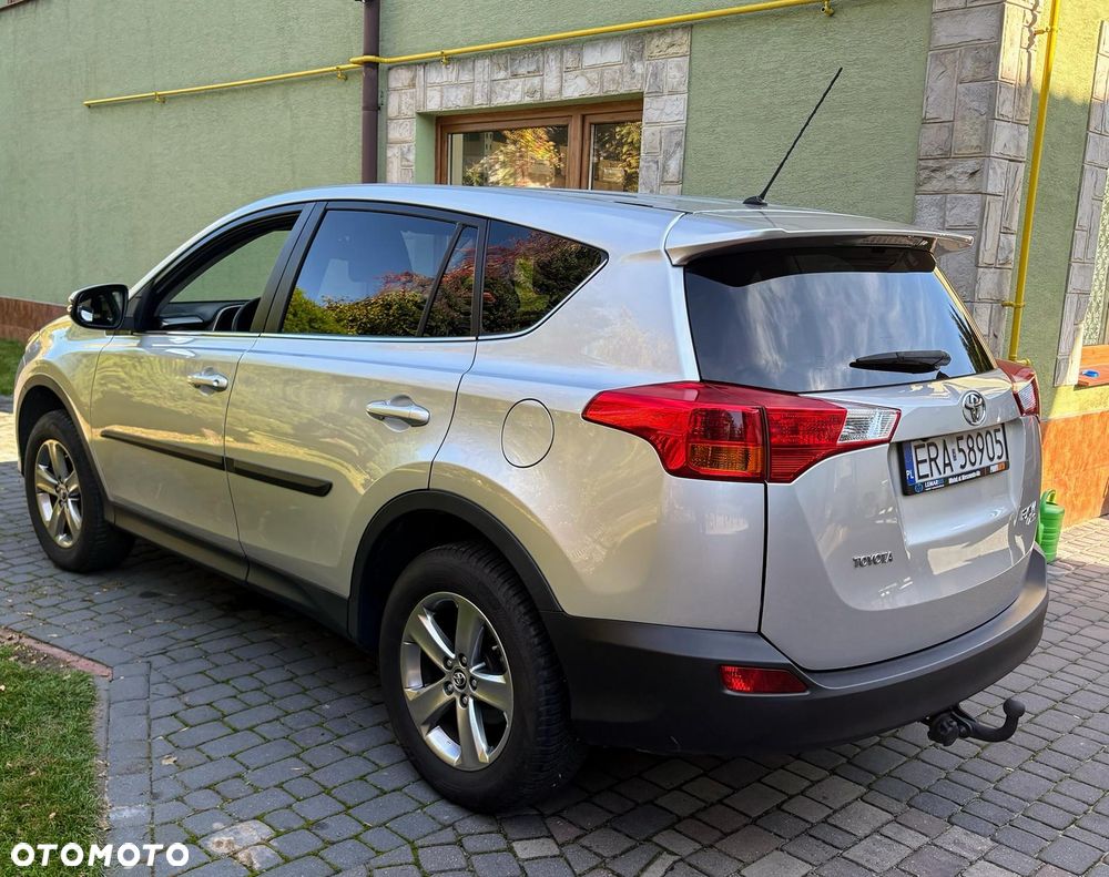 Toyota Rav4 2015 photo 3