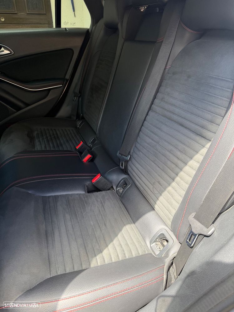 Mercedes-Benz CLA 180 (CDI) d AMG Line - 11