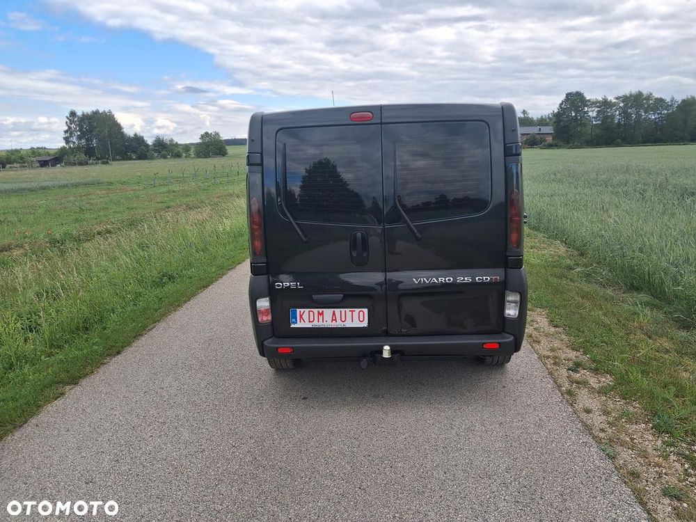 Opel Vivaro - 10