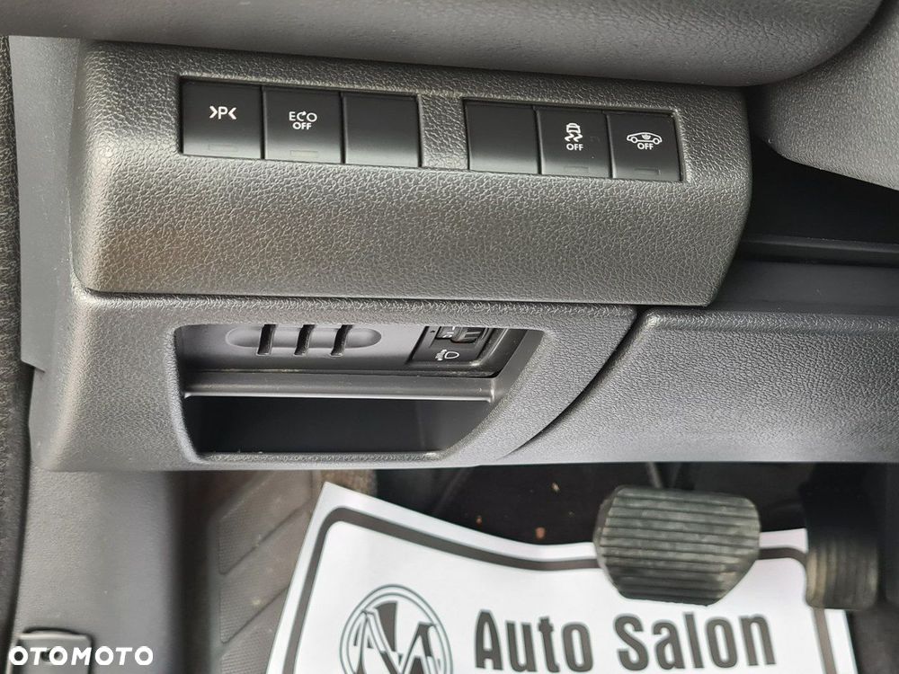 Peugeot 3008 1.6 BlueHDi Allure S&S EAT6 - 21