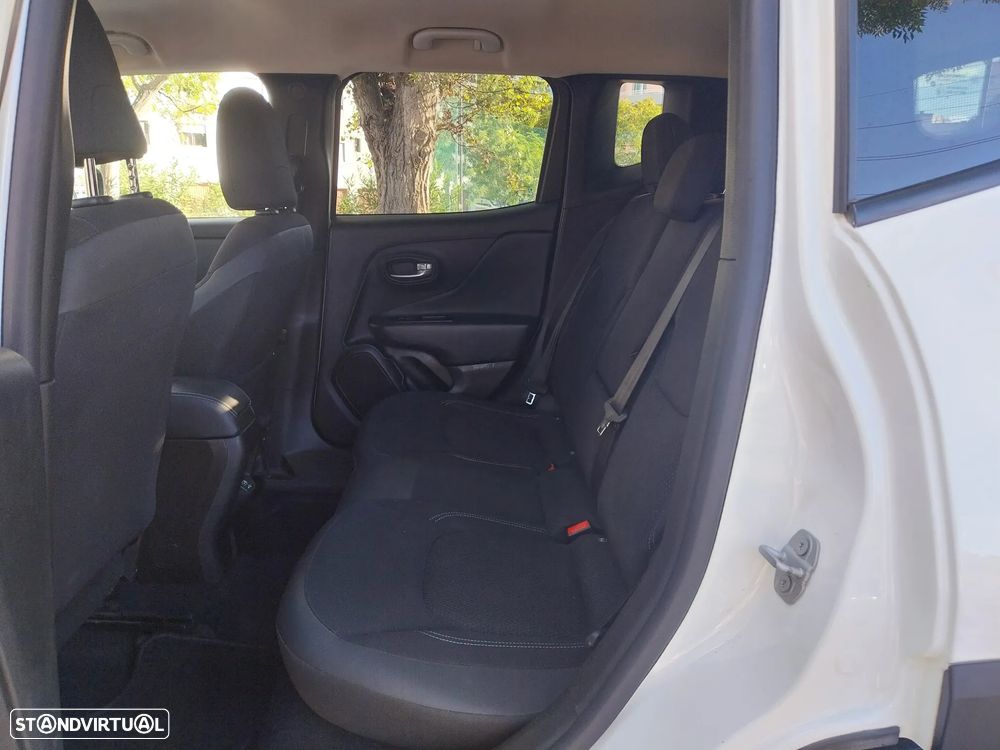 Jeep Renegade 1.6 MJD Limited - 18