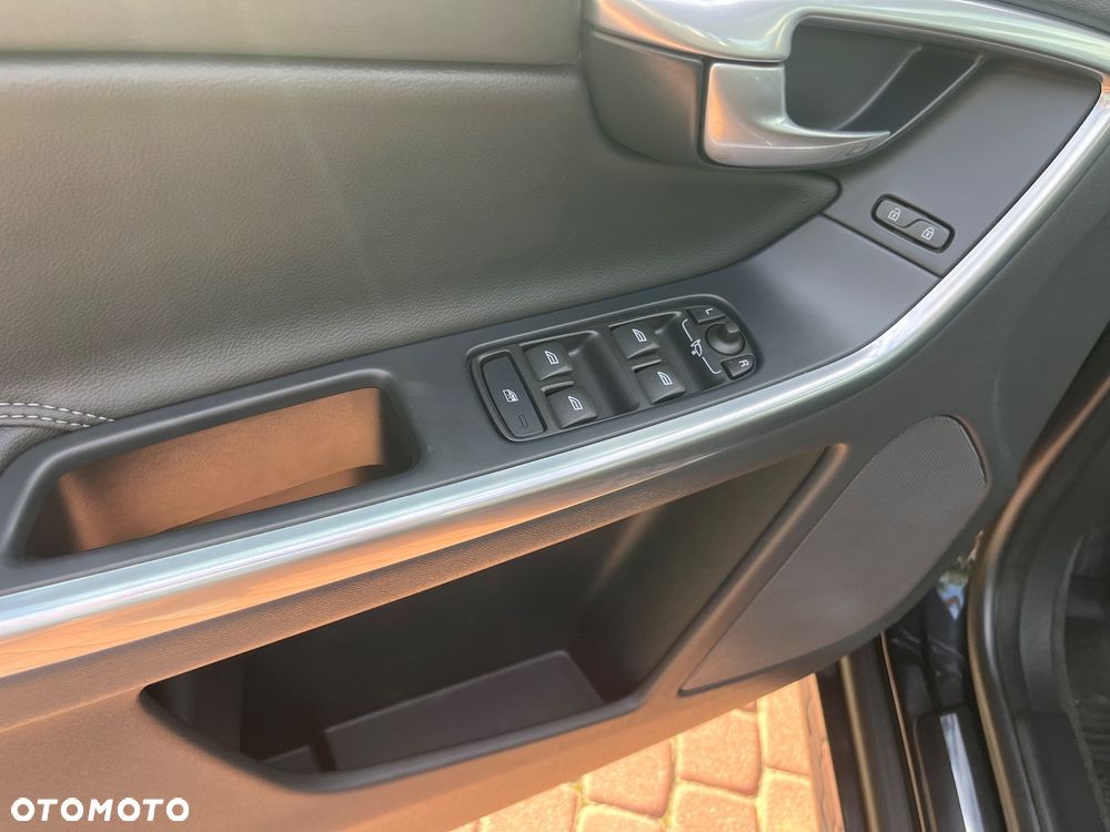 Volvo XC 60 - 21