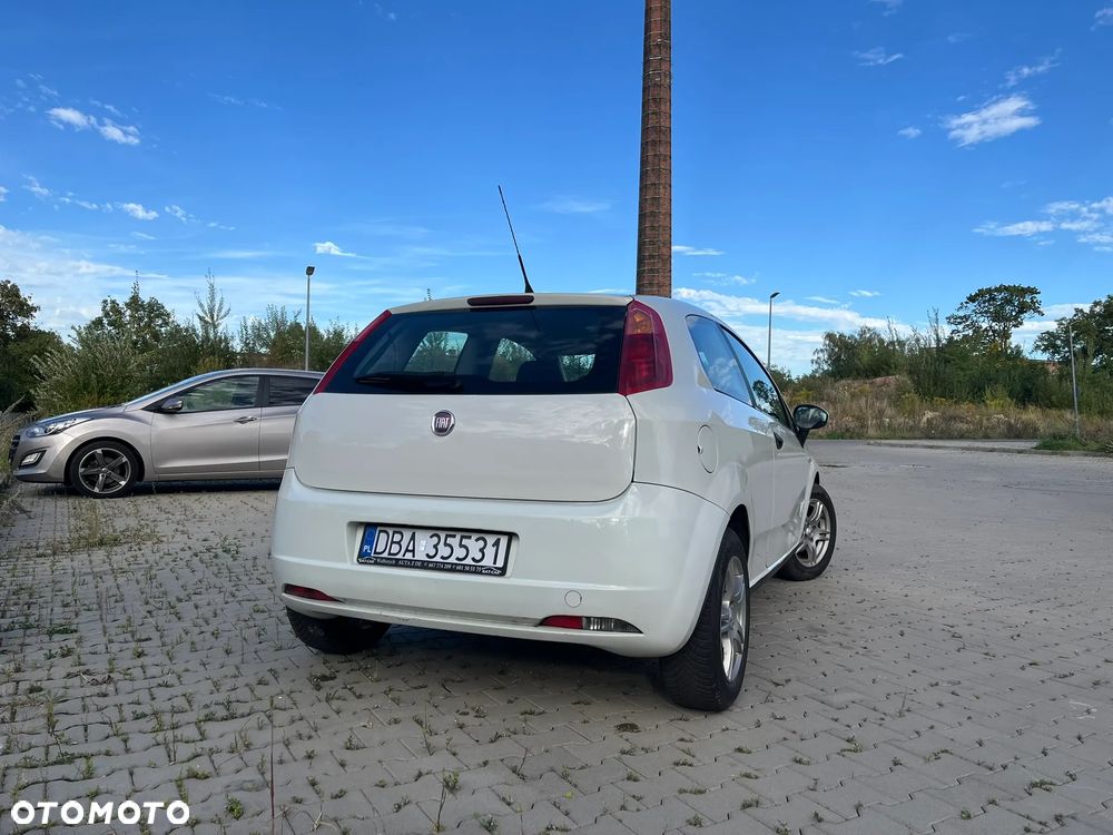 Fiat Grande Punto - 6