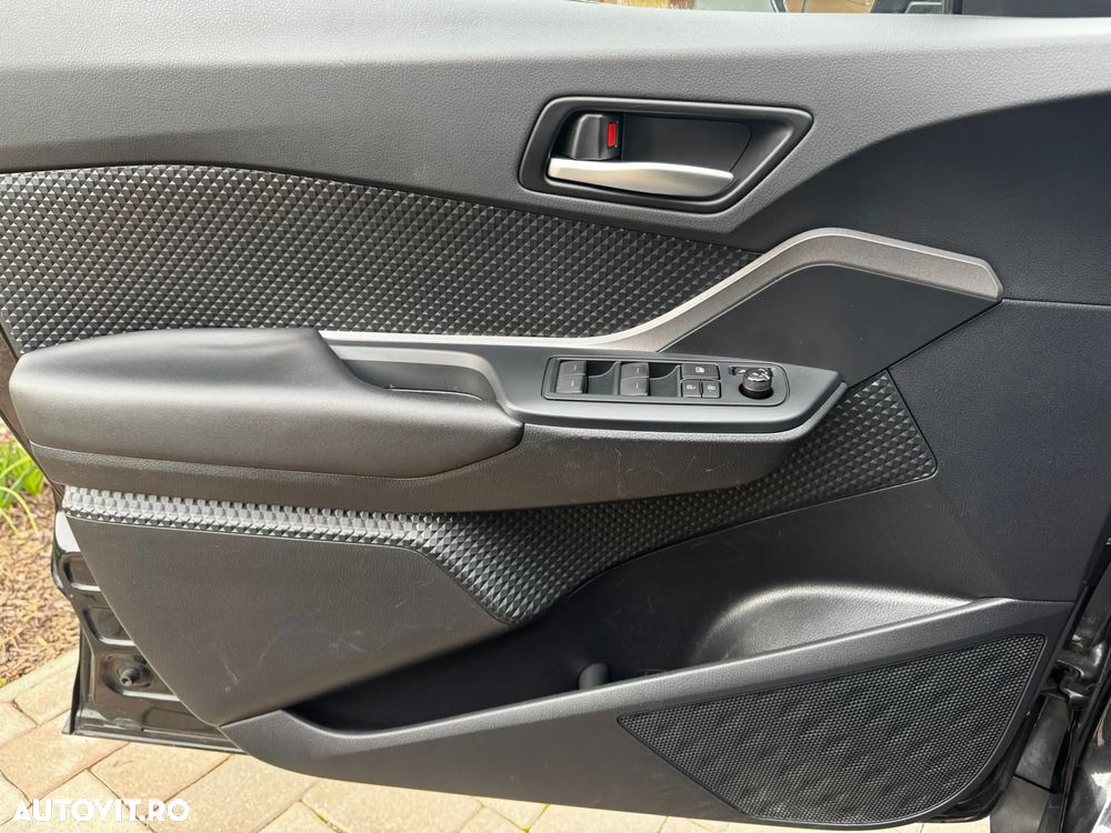 Toyota C-HR - 8