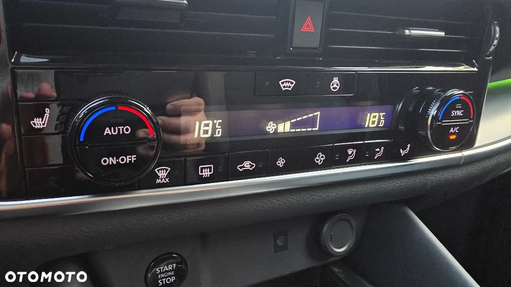 Nissan Qashqai 1.3 DIG-T MHEV N-Connecta Xtronic - 26