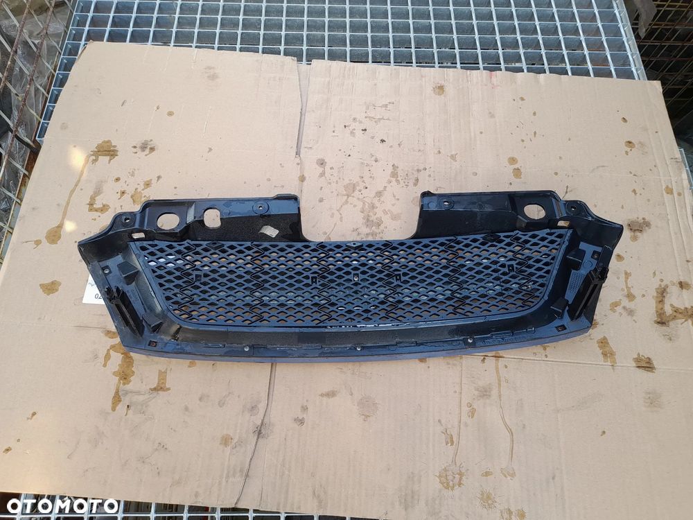 Chevrolet Rezzo grill atrapa - 3