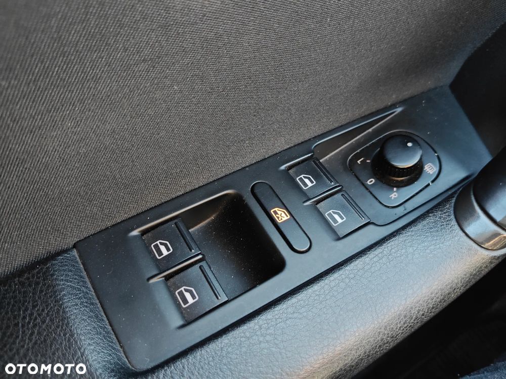 Volkswagen Passat 1.9 TDI Comfortline - 21
