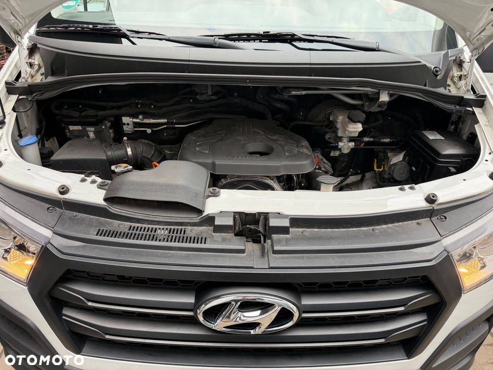 Hyundai H350 - 18