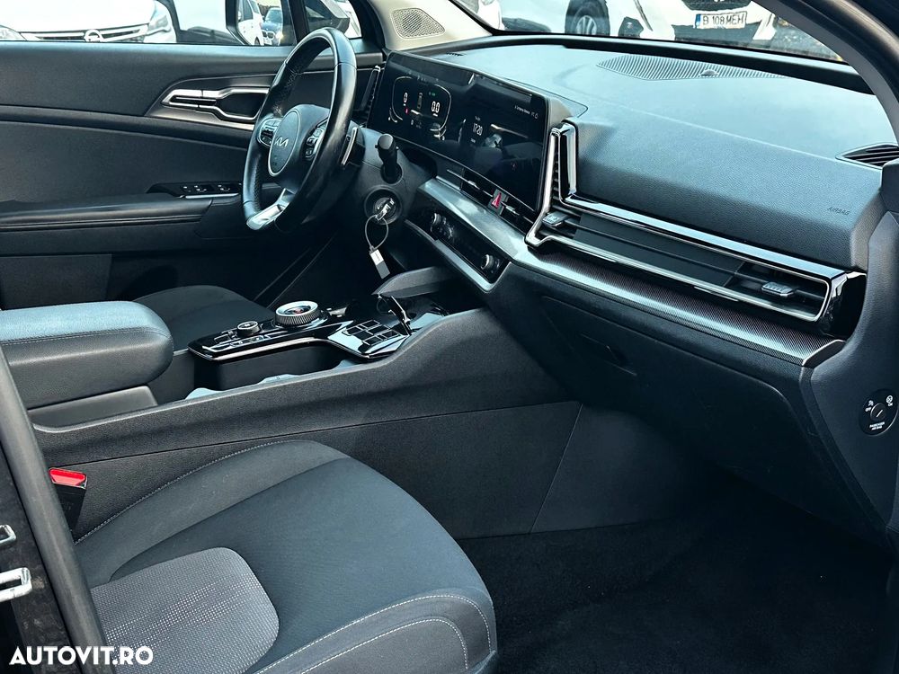 Kia Sportage 1.6T-GDI Hybrid 2WD Aut. Vision - 11