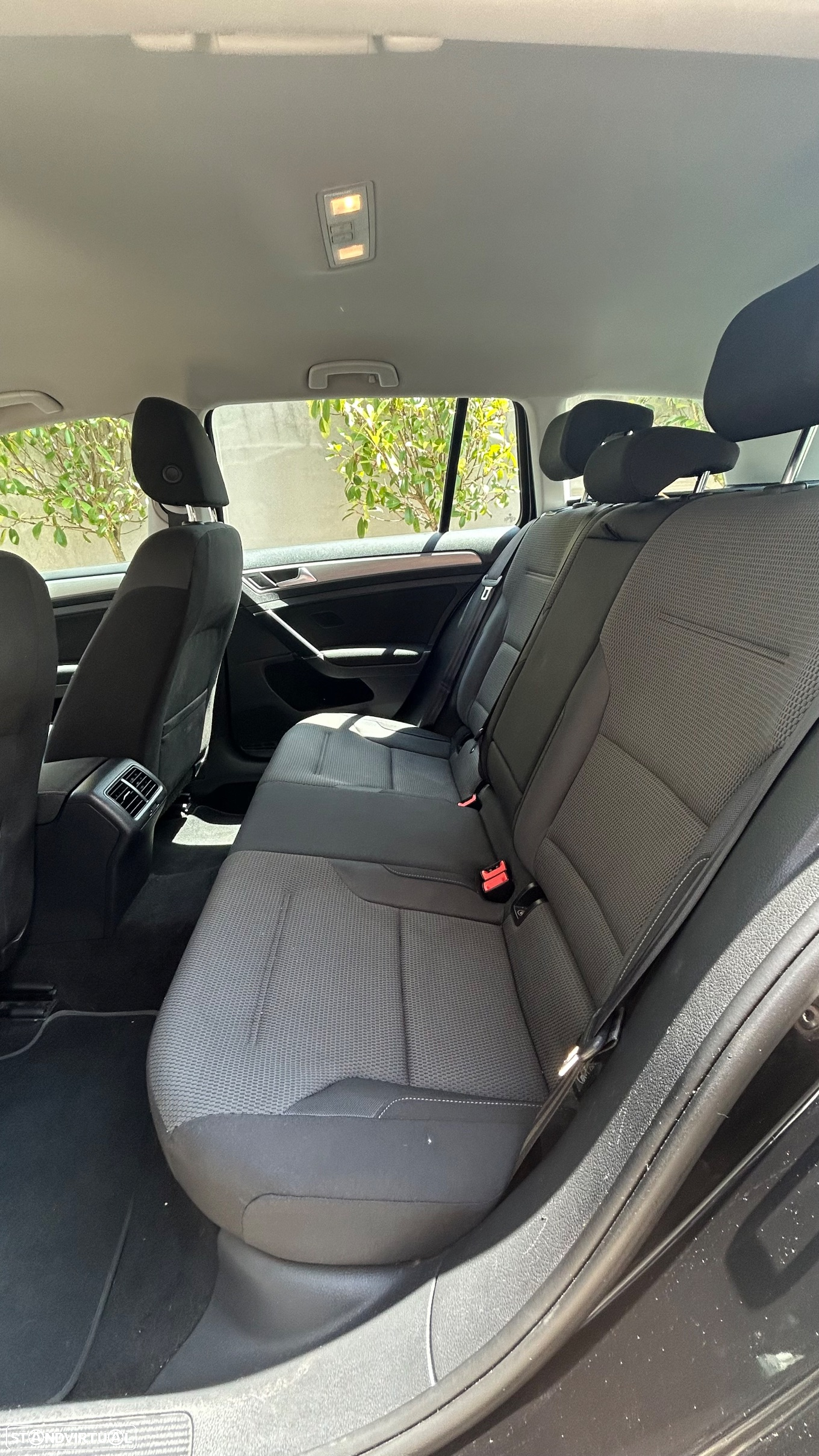 VW Golf Variant 1.6 TDi Confortline - 13