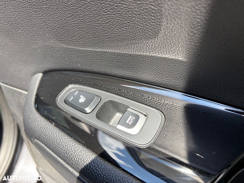 Kia Optima Sportswagon 1.7 DSL 7DCT GT Line - 39