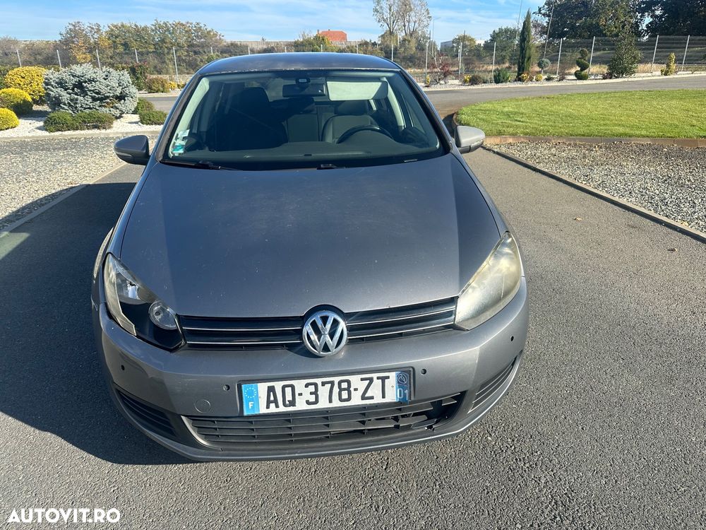 Volkswagen Golf - 2