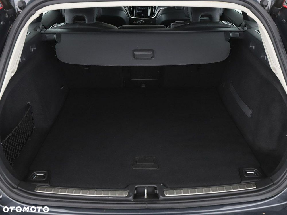 Volvo V60 D4 Momentum - 20