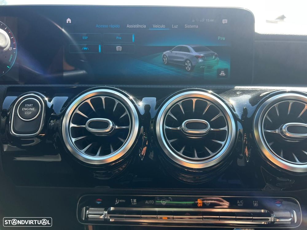 Mercedes-Benz A 250 Limousine e AMG Line - 39