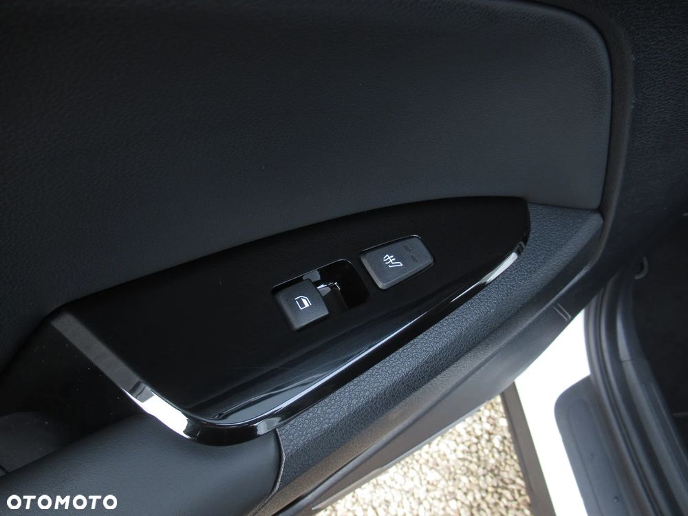 Kia Sportage 1.6 T-GDI HEV Business Line 4WD - 9