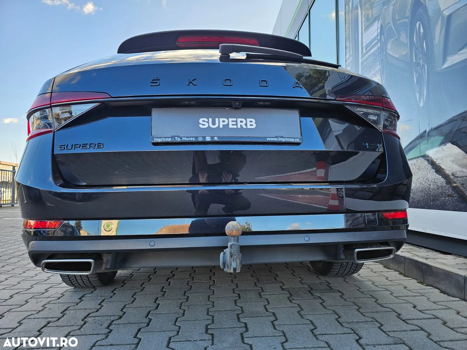 Skoda Superb Combi 2.0 TSI 4X4 DSG Sportline - 22