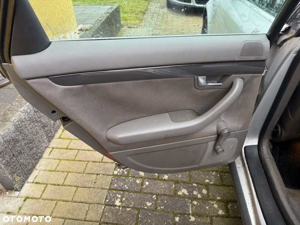 Audi A4 Limousine 2 - 23