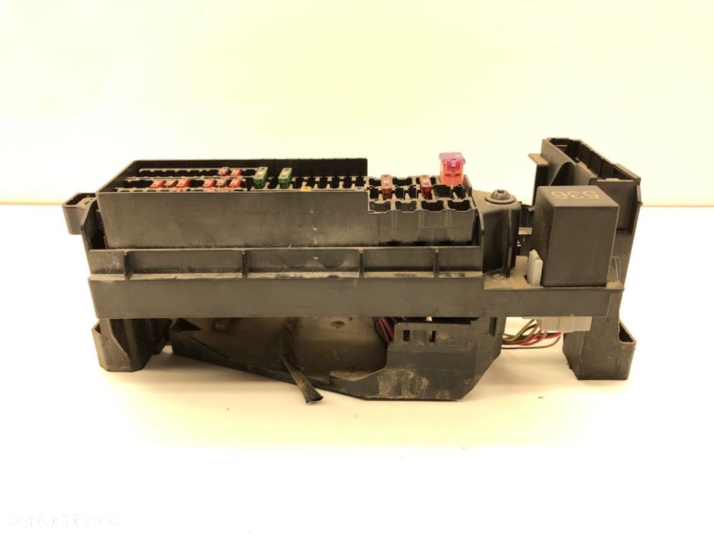 SKRZYNKA BEZPIECZNIKÓW  MAN TGE Autobus 2017 - 2022 2.0 TDI 130 kW [177 KM] olej napędowy 2017 - - 1