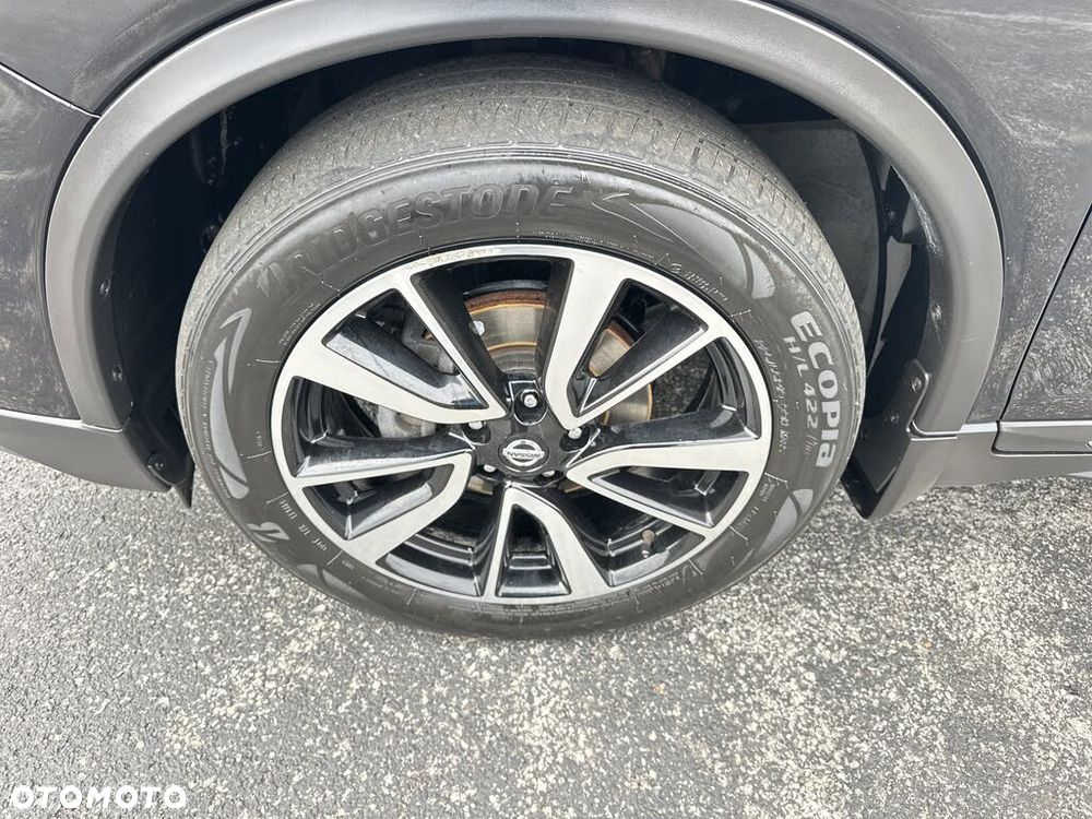 Nissan Rogue - 15
