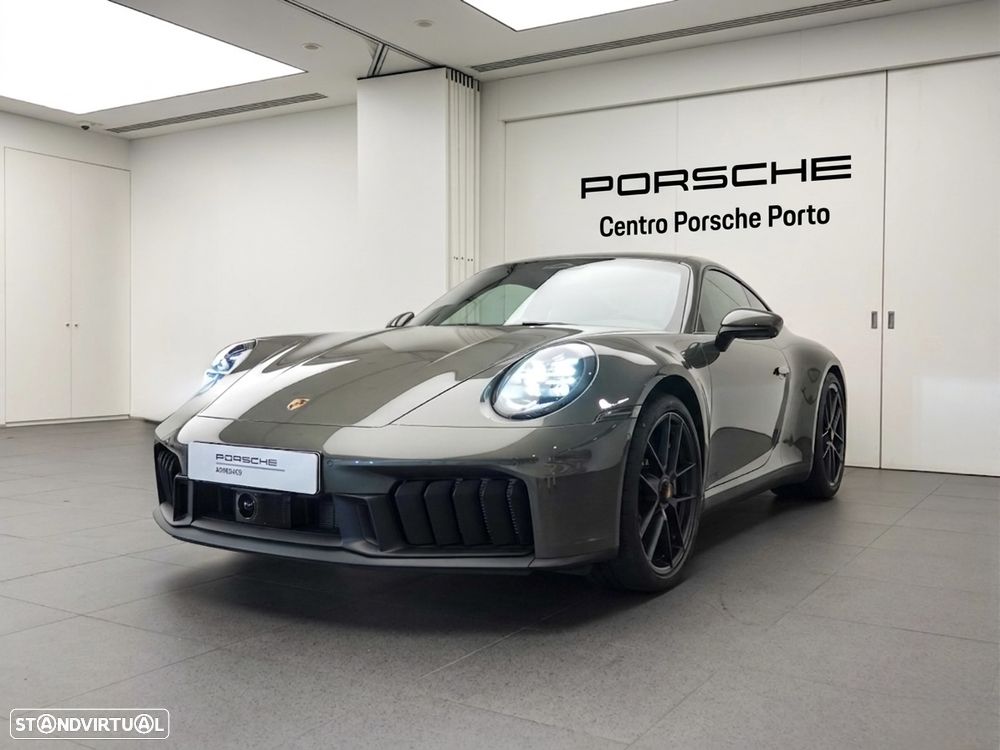 Porsche 911 (992) - 1