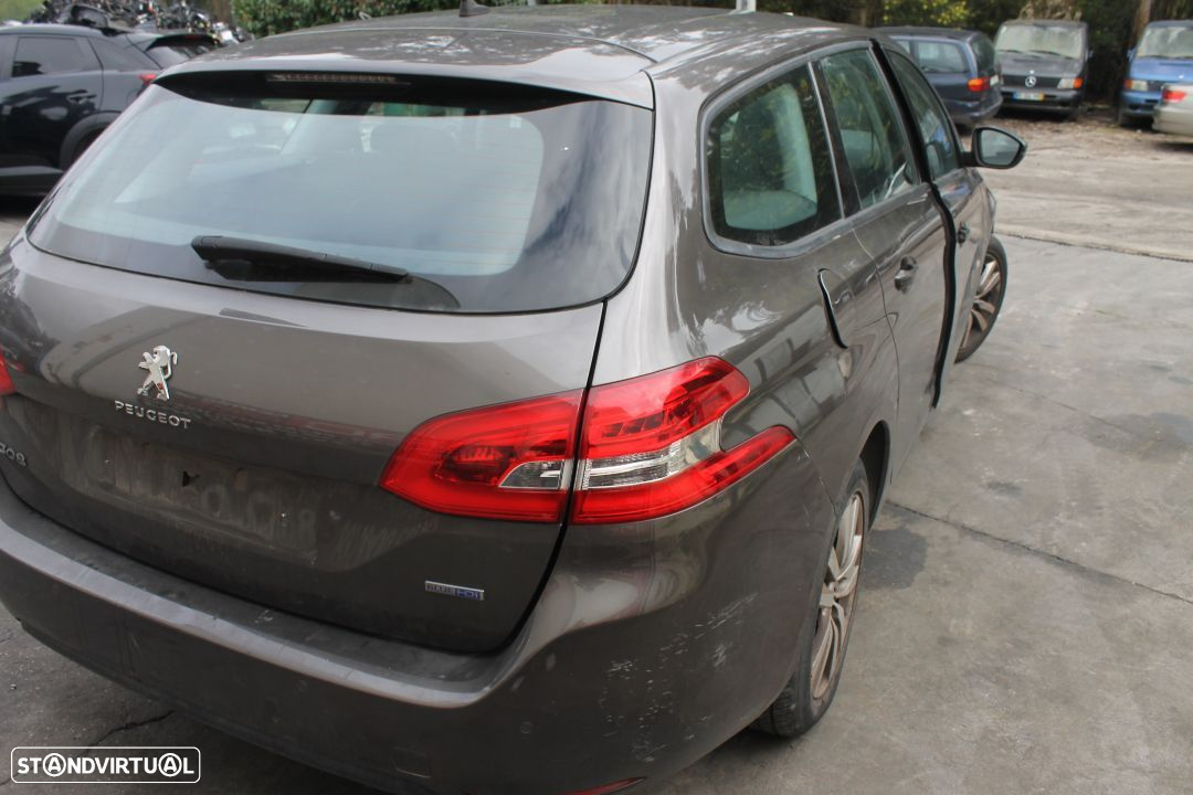 Peugeot 308 de 2015 - 5