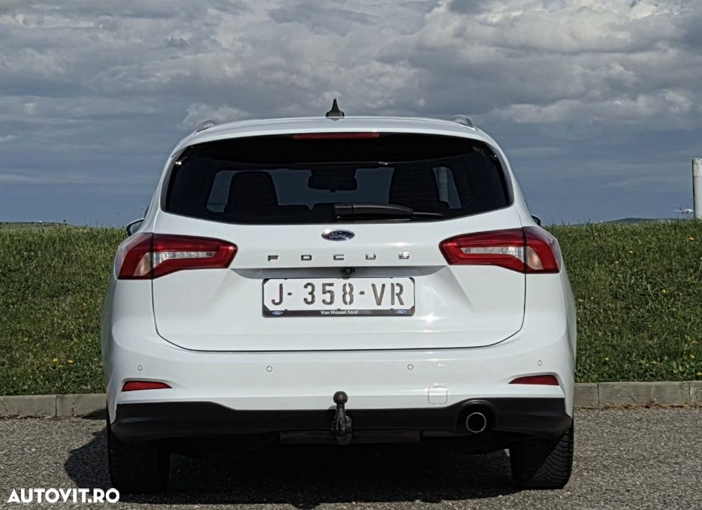 Ford Focus 1.5 EcoBlue Start-Stopp-System COOL&CONNECT - 18