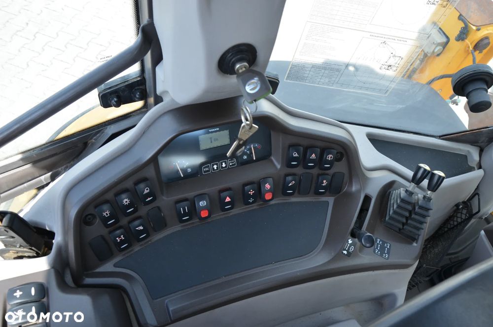 Volvo BL 71 B 2013r / 6086 mth / JOYSTICK / KLIMA / SZYBKOZŁĄCZE / DWUKIERUNKOWA INSTALACJA / 20" / 6964 - 13