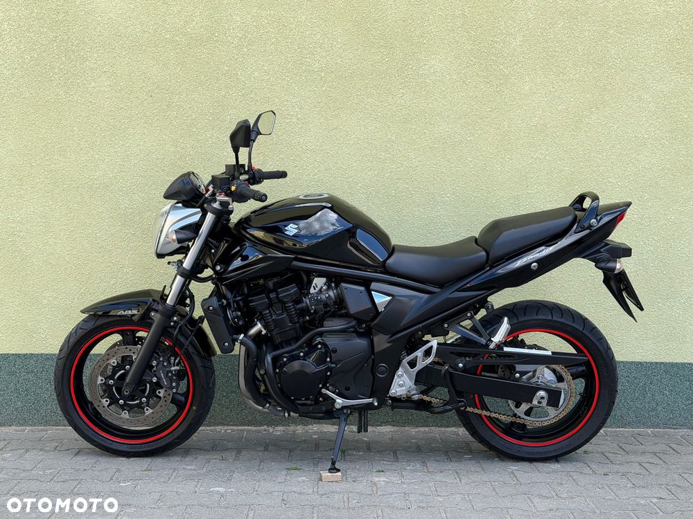 Suzuki Bandit - 24