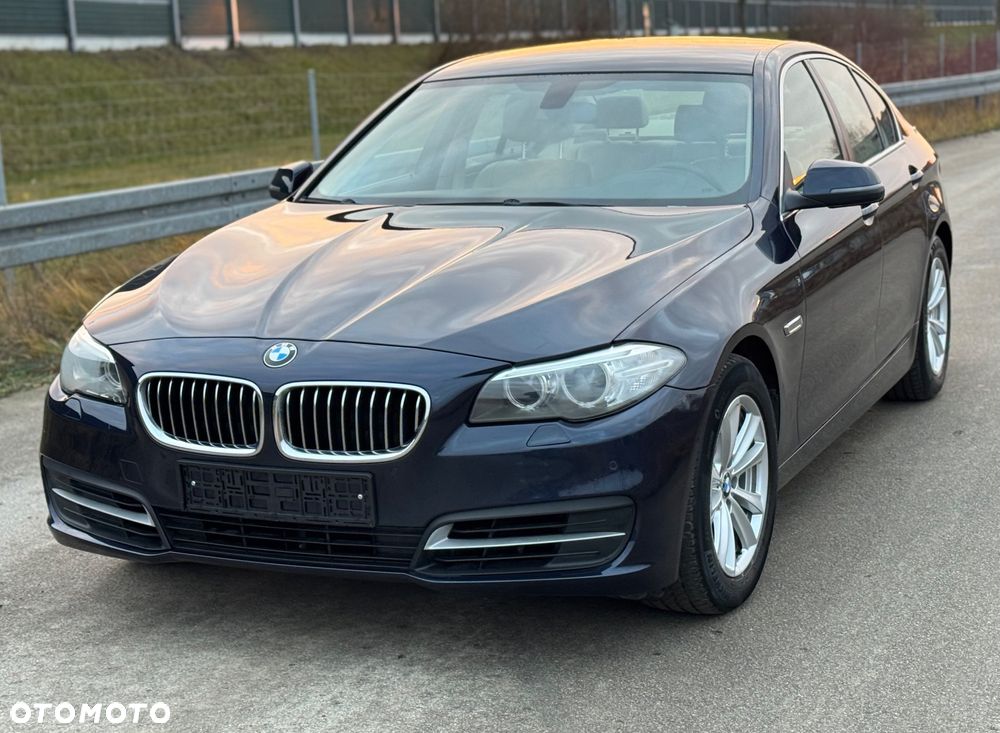 BMW Seria 5 520d Efficient Dynamics - 13
