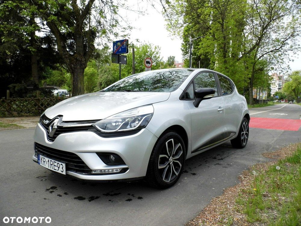 Renault Clio - 1