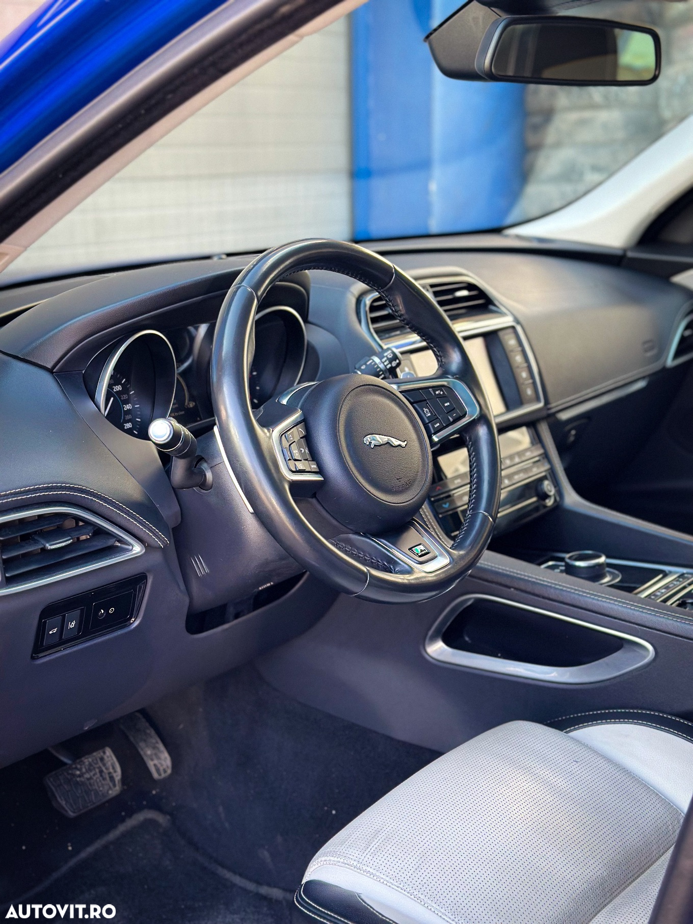 Jaguar F-Pace 20d Aut. R-Sport - 7